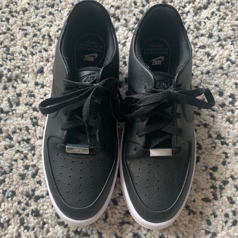 NIKE Air Force 1 Low Platform Black/White …